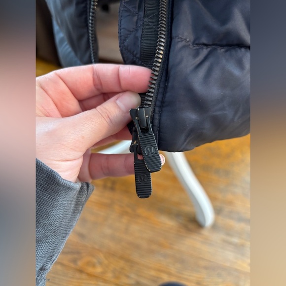 LuluLemon Brave The Cold Jacket- Deep Indigo - Picture 3 of 15